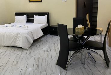 Royal Room - Image 6