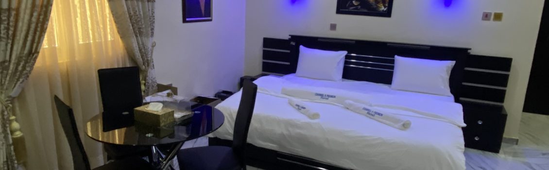 Royal Room - Image 16