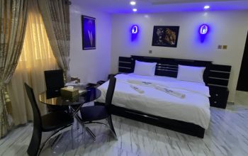 Royal Room - Image 4